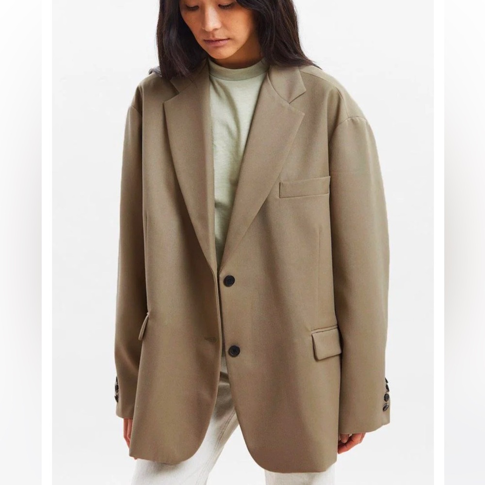 The Frankie Shop • Frankie Oversized Boyfriend Blazer — Desert Taupe